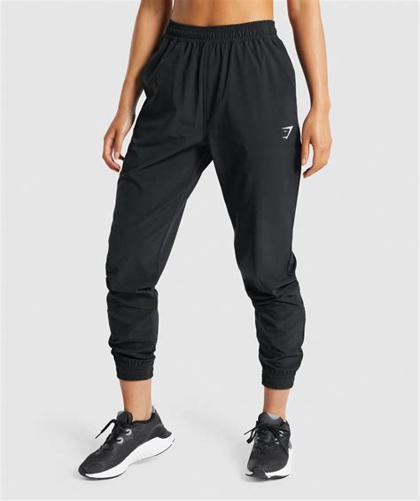 gymshark training woven joggers.